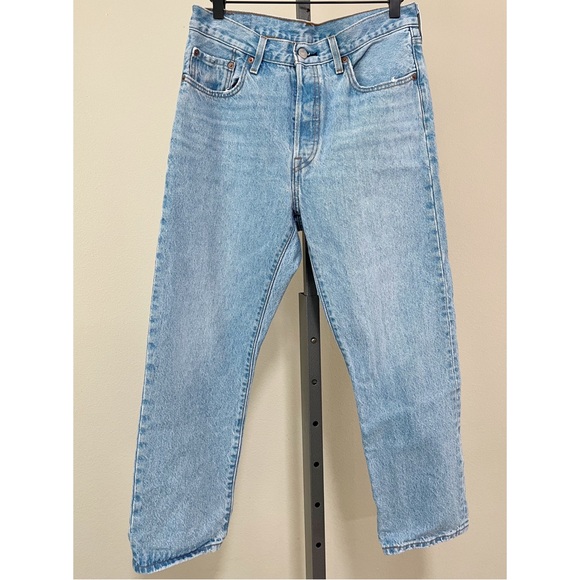 Levi's Light Blue High Rise Jeans - Picture 2 of 5